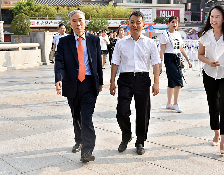 西安大唐西市晚上节目时间表,西安大唐不夜城4天3晚