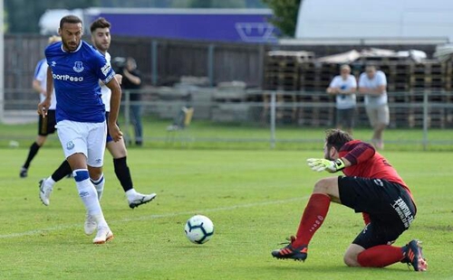 拜仁对阵埃弗顿比分预测,拜仁客场0-3不敌勒沃库森复盘