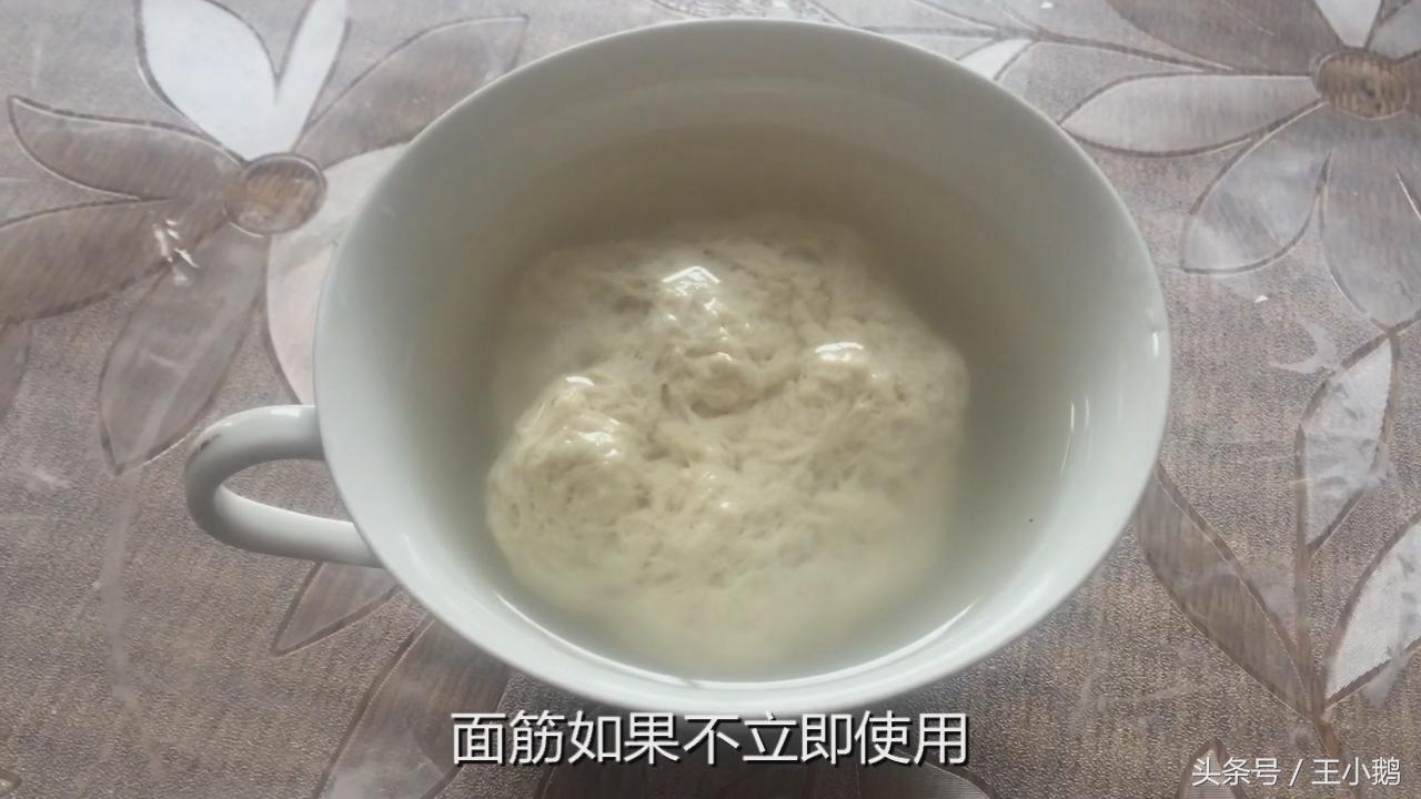 家里做凉皮蒸的都是开裂的啥原因,做凉皮的时候凉皮开裂因为什么