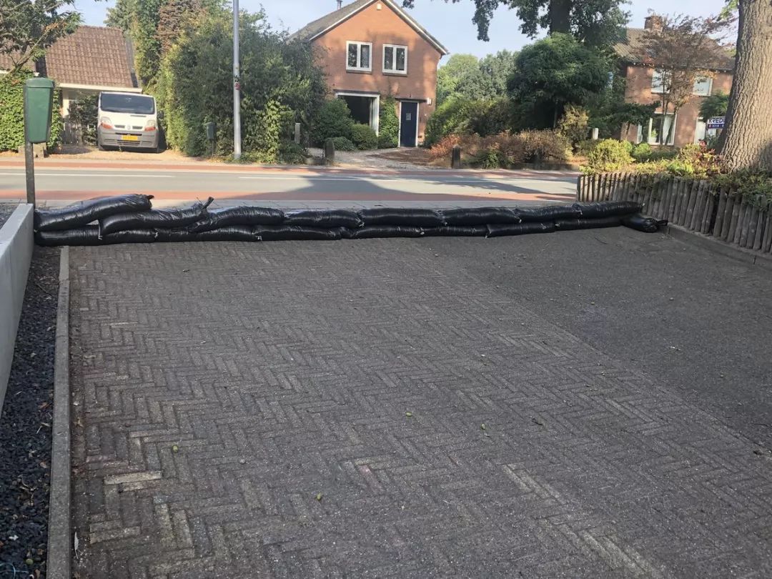 荷兰冷冬天气预报视频,荷兰极寒天气预报