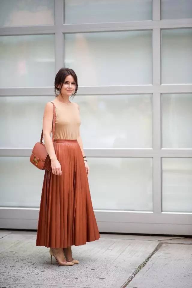 身材比较胖的女生应该穿什么衣服,矮胖女生裙子穿搭夏季