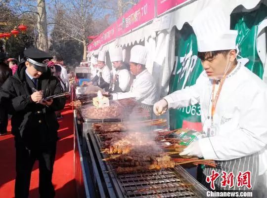 现在吃牛羊肉还安全吗？内蒙古通辽发生疑似牛炭疽疫情！炭疽到底是什么？会有生命危险吗？