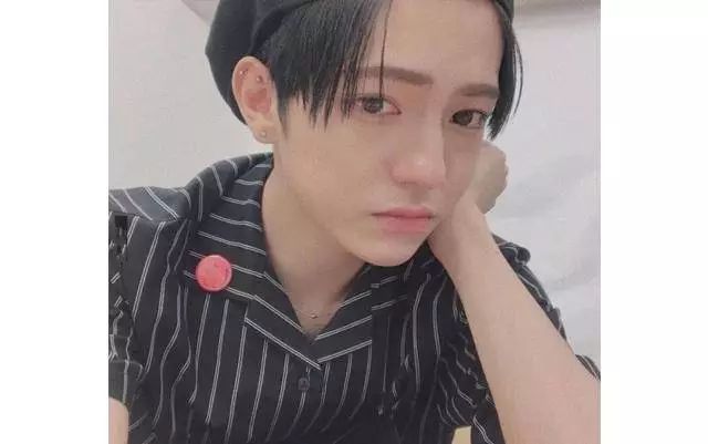 盘点那些可男可女的美妆博主,教女生化妆的男性美妆博主