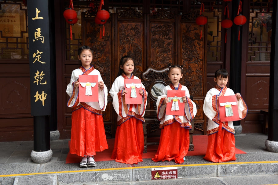 夫子庙来历和古今的变迁,南京著名的景点夫子庙江南古都