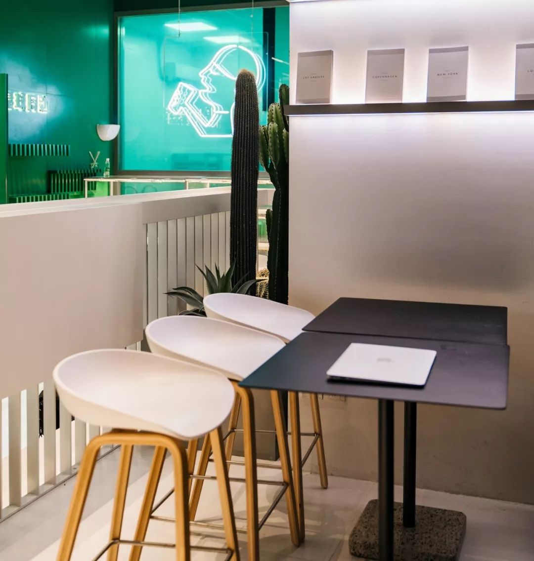 喜茶店的面包,喜茶刚到上海