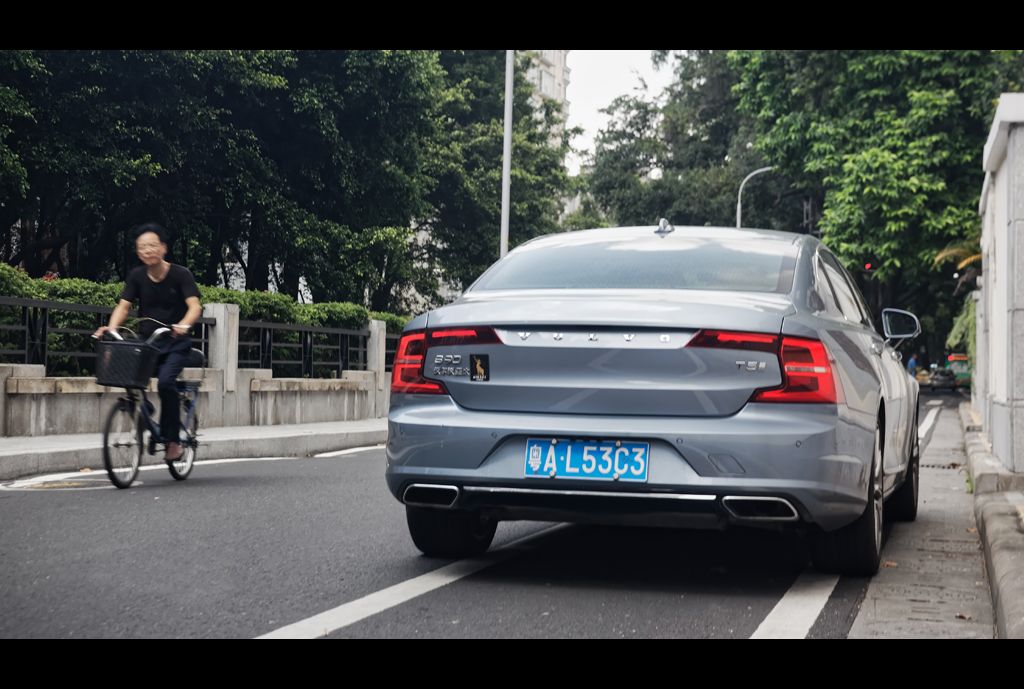 沃尔沃xc60和s90哪个更安全,沃尔沃s90安全测试