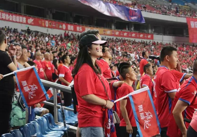 小克鲁伊夫全部视频,小克鲁伊夫赛前发布会