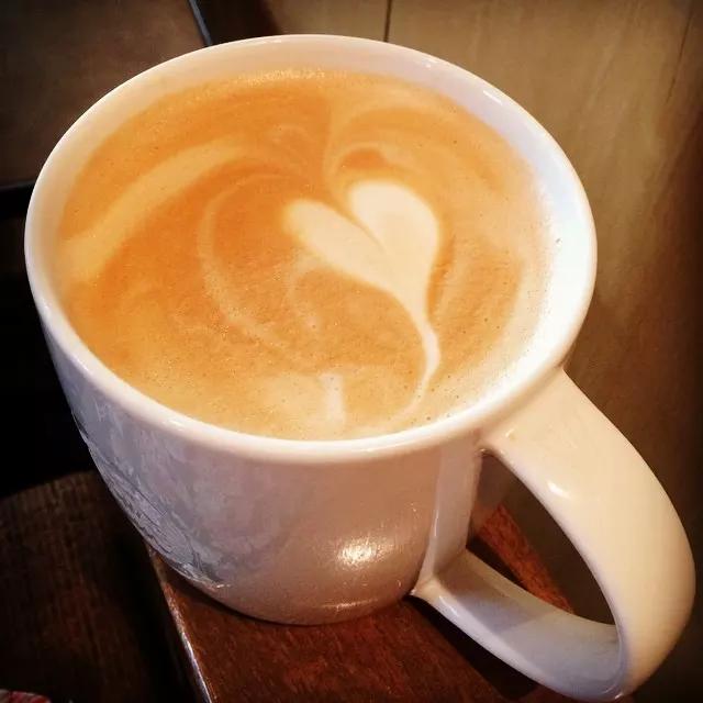 星巴克冬季礼盒咖啡含糖吗,星巴克红茶拿铁红茶粉含糖吗