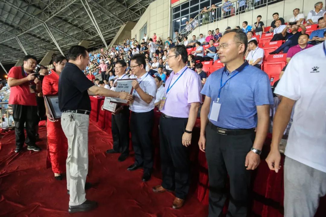 林莉、陈玘、陈若琳……都来了！刚刚，如皋奥体中心嗨翻天！