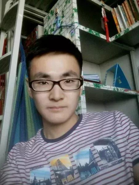 小伙戒赌2年,小伙戒烟一年后