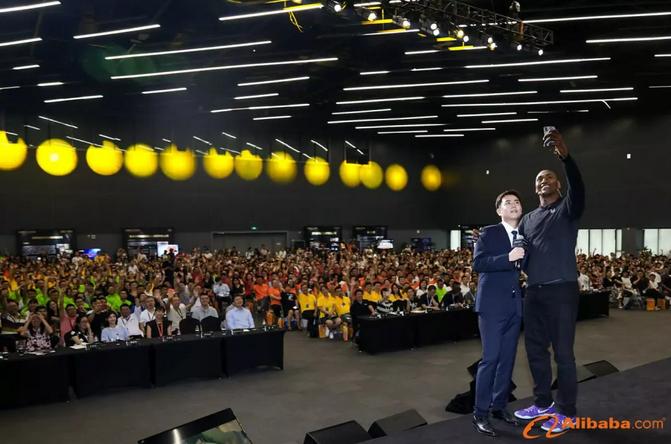 前NBA球星搞起“代购”从阿里巴巴国际站批发熊猫服“倒卖”美国