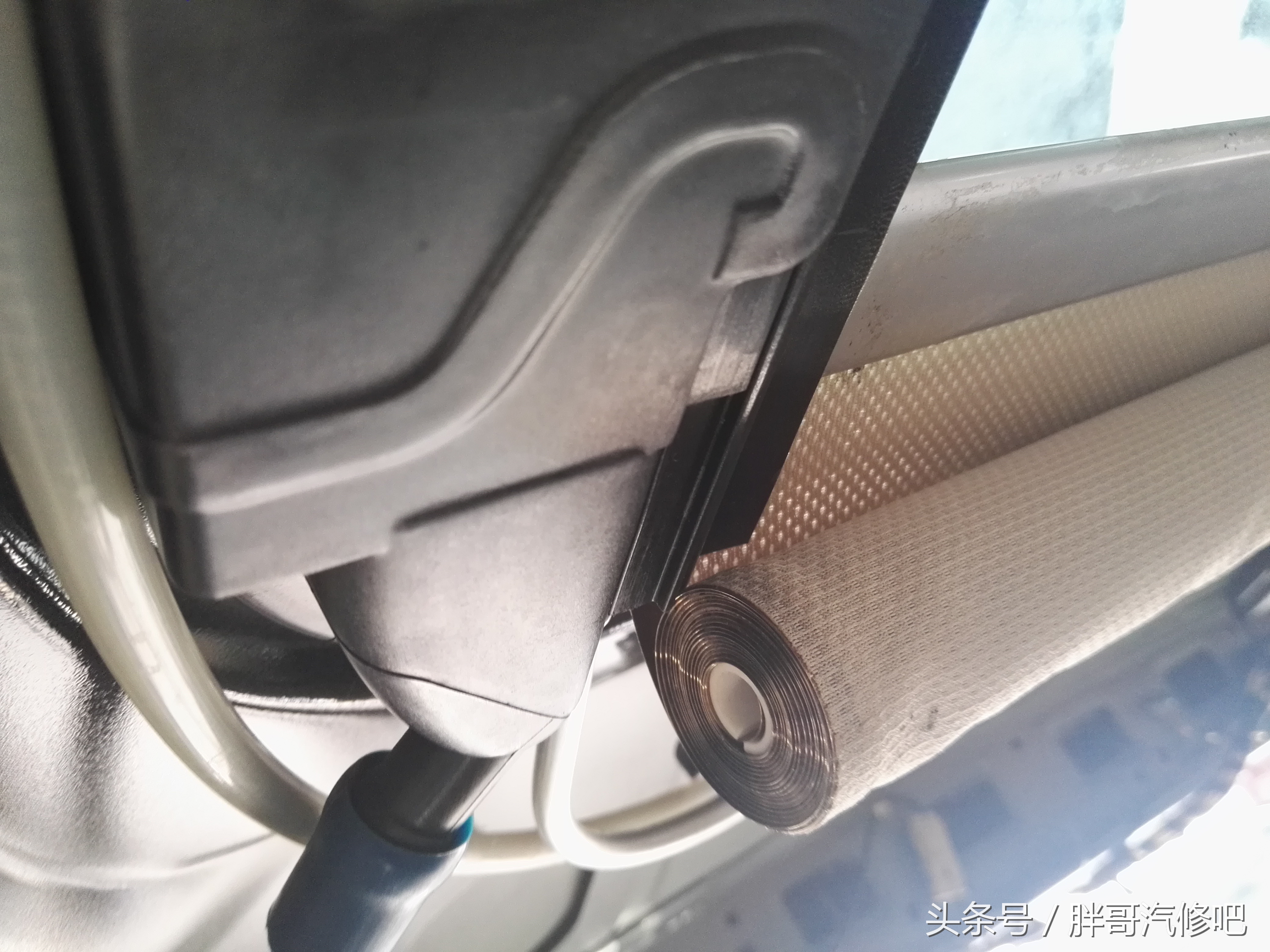 全景天窗遮阳帘坏了有没有必要换,全景天窗里面的遮阳帘修复