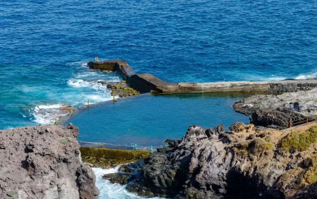 豆瓣9.3分vs6.7分，《尹食堂2》究竟比《中餐厅2》好在哪儿？