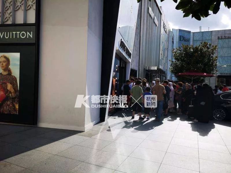 土耳其里拉暴跌可以买入吗,土耳其里拉暴跌70%会怎么样