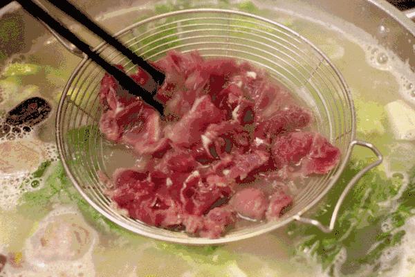 一天卖几千只的兔子,一天卖出1000只鸡