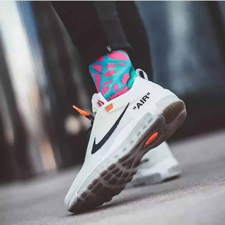 vans联名球鞋,2020vans热门鞋款