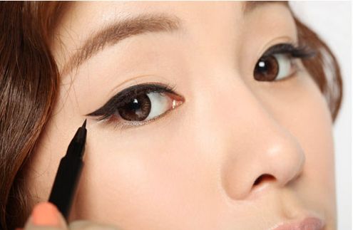 为什么你画了眼线和别人不一样,为什么你的眼妆画不好