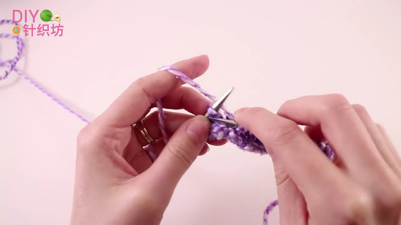 婴儿钩针织材料入门,宝宝披肩钩织教程新款有图解