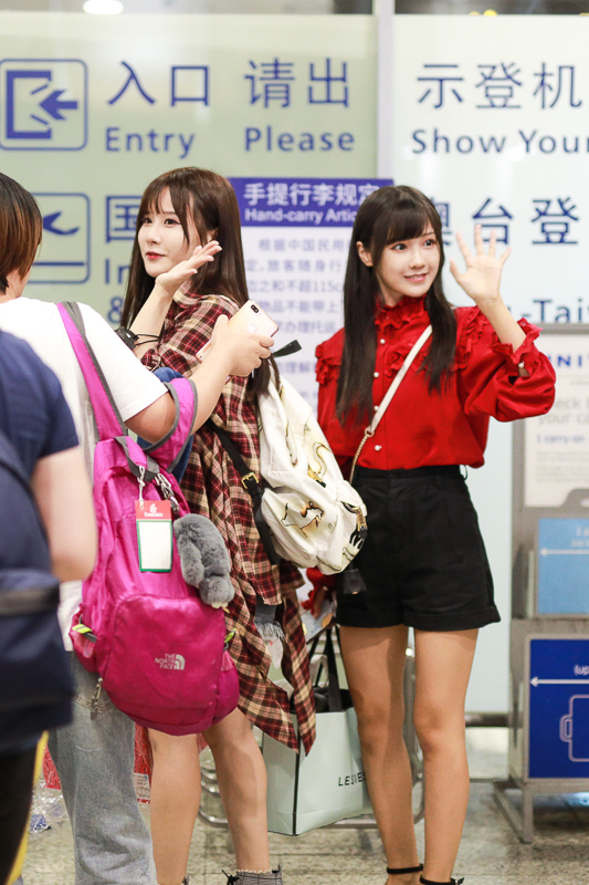 snh48现身机场,snh48在欧洲拍的mv