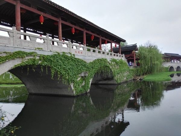 绍兴湖面上的桥,绍兴越城的桥