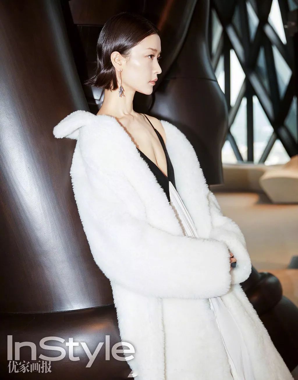 雎晓雯和国外模特拍广告,超模雎晓雯穿搭