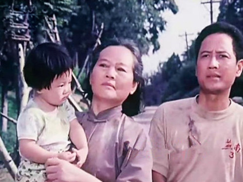 电影往事张艺谋,铁道游击队电影小坡扮演者冯笑