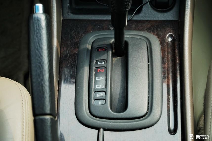 新一代第十二代本田雅阁,凯美瑞2021精英版和雅阁20211.5t