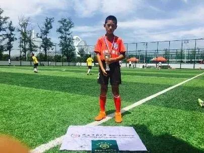 陕师大奥园参加“一带一路”杯全国青少年足球邀请赛再获佳绩