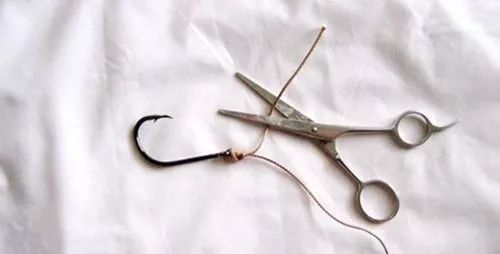 鱼线绑鱼钩绑法简单又方便,鱼线子线怎么绑钩才能一样整齐