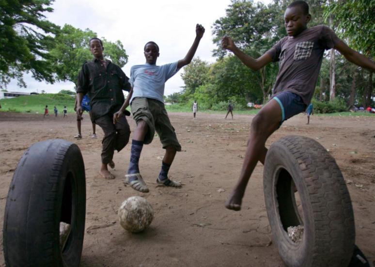 鐢熸椿鍦ㄦ垬涔辩殑浜轰滑,鐢熸椿鍦ㄦ垬浜夊勾浠g殑浜轰滑