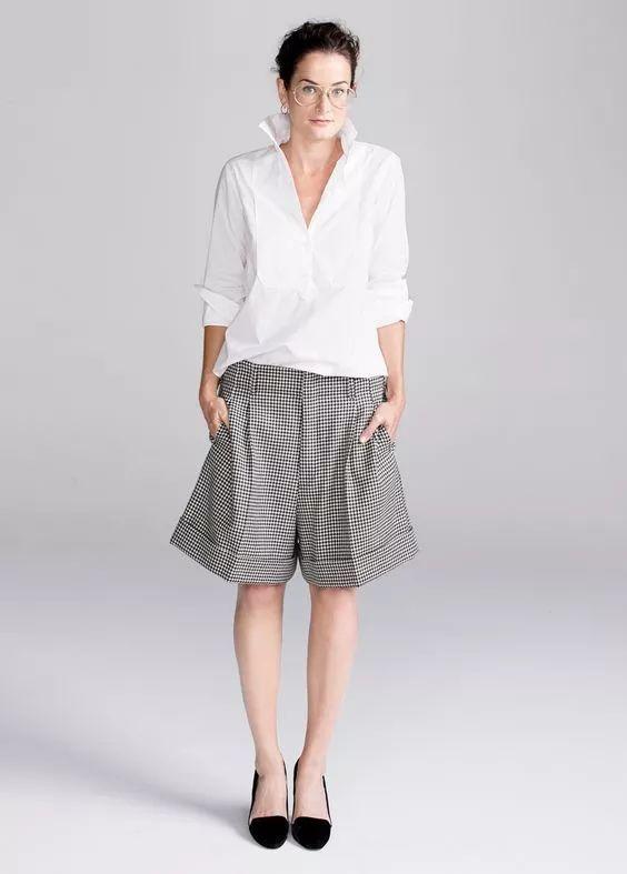 到公司上班可以穿短裤吗 (短裤怎么穿出高级范儿)