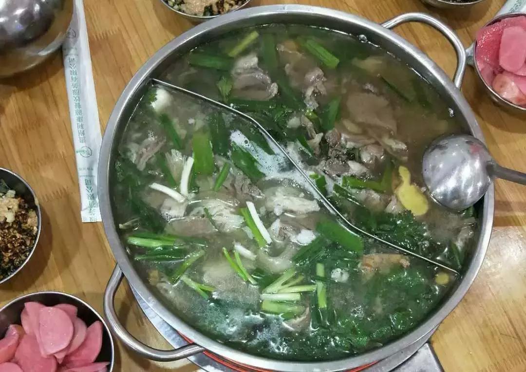 乌当大圆桌餐馆,难忘的美食推荐