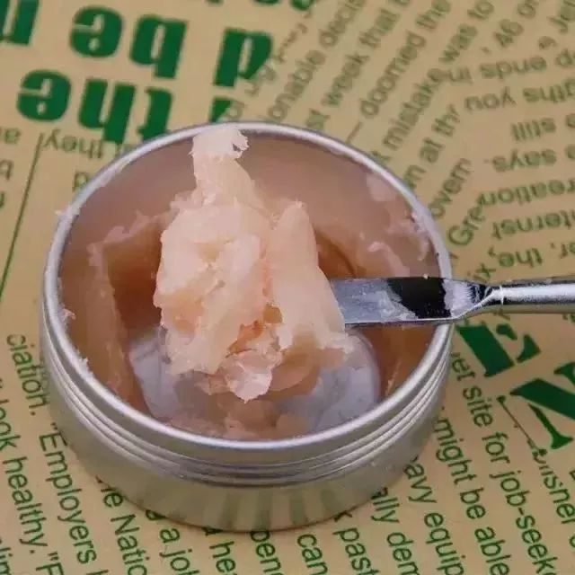 快停手！钻鼻子、撕脸皮、割下巴“抖音易容”*法大**实在太可怕！