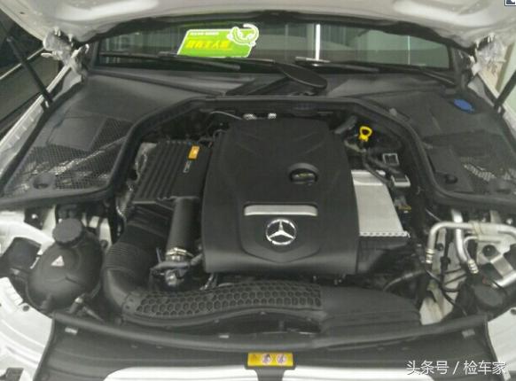 2017款奔驰c200跑2万公里二手车价,2017奔驰C200轿跑