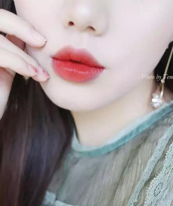 所有色号都好看的口红,十支大牌口红必买色号推荐