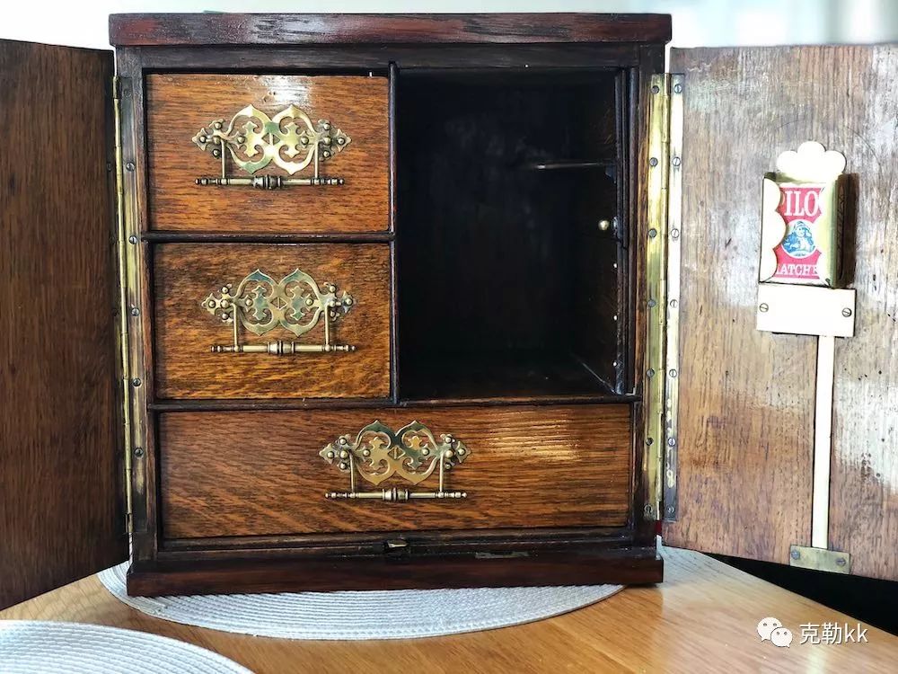 有些东西还是值得回忆的,总想扔旧东西买新东西