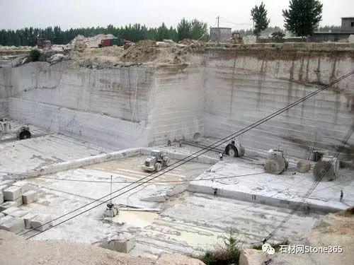 山东黄绣石花岗岩,山东花岗岩黄锈石多少钱