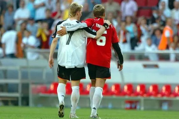 自古红蓝出cp梅西c罗,梅西与c罗cp