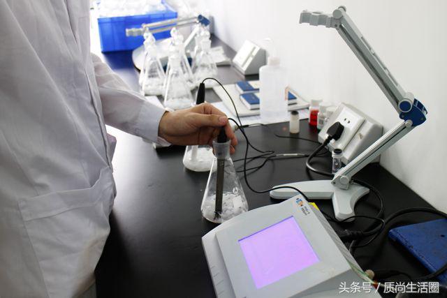 6款卫生巾柔软度测评,5g卫生巾评测视频