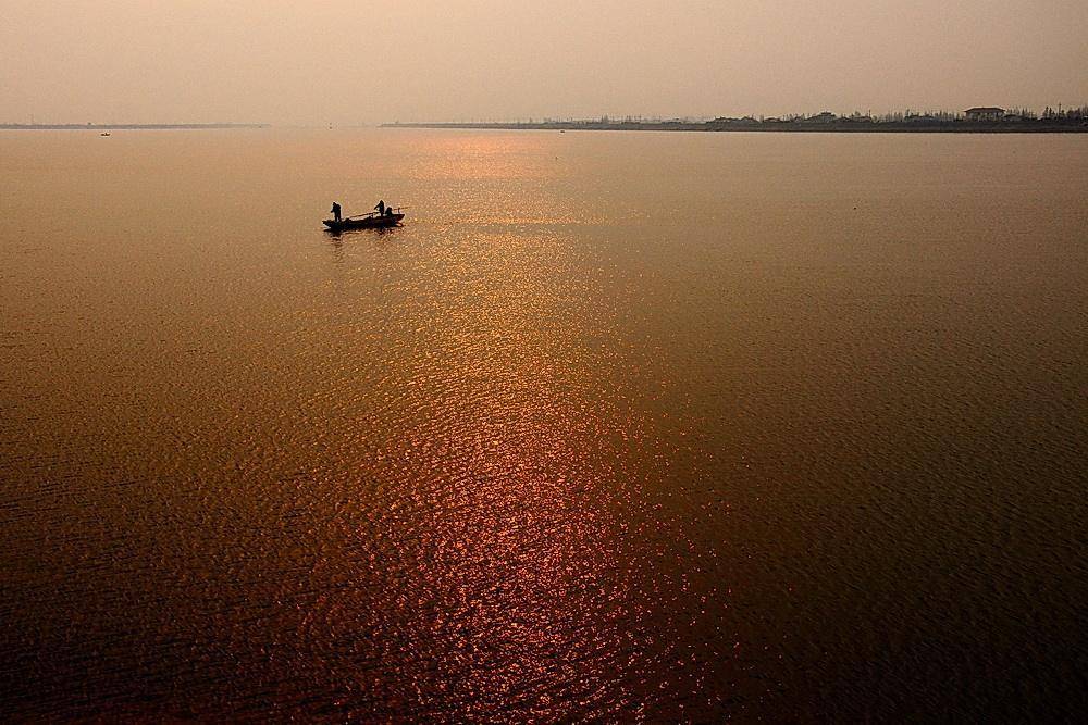 秋风起兮蟹脚痒，菊花开兮闻蟹香，秋日来南京赴场螃蟹之约