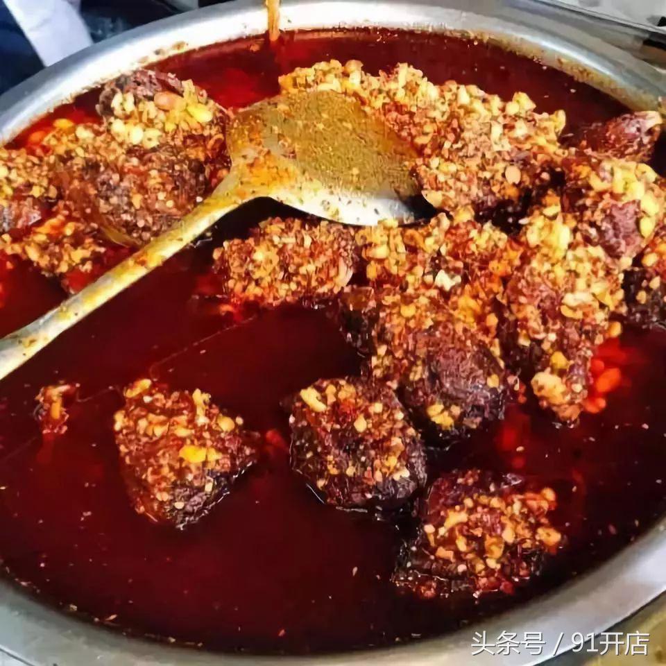 兔头一年卖100万只兔,一天卖200只的兔子