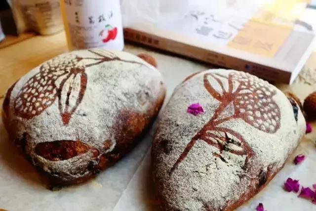 面包网红爆款,网红玫瑰面包