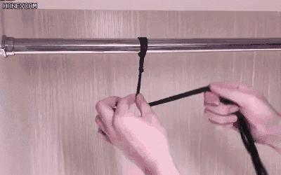 她在衣柜里系了根鞋带，衣柜竟然瞬间大一倍！大写的服气……