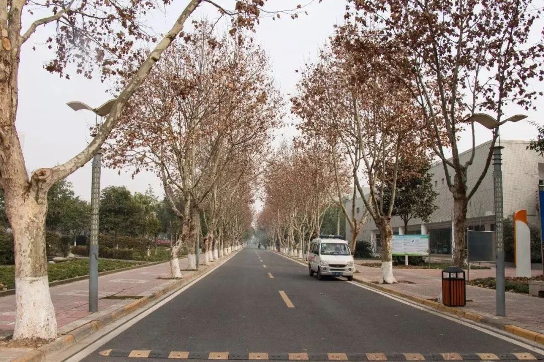 比二本线高一点的学校,比二本线多1分的本科能被录取吗