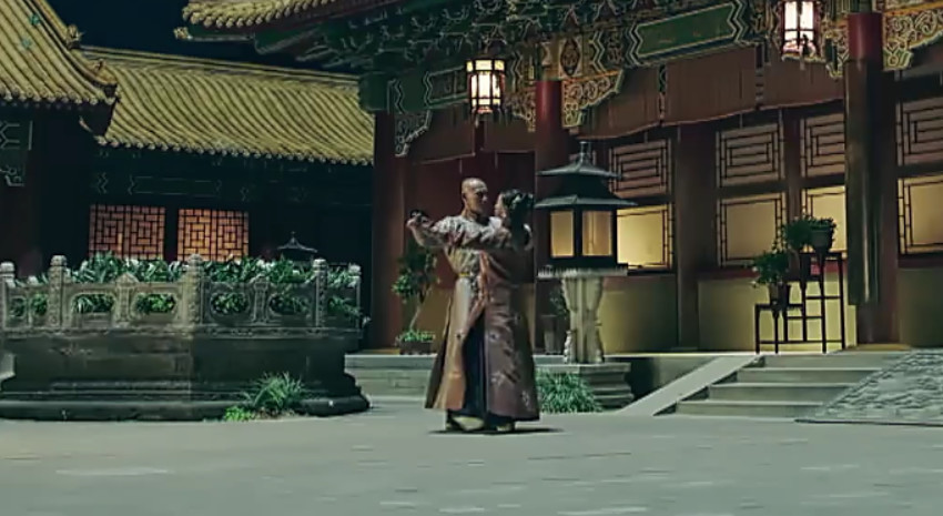 ：璎珞“娇喘”揽腰抱皇上，最后4句台词让整部剧烂尾！