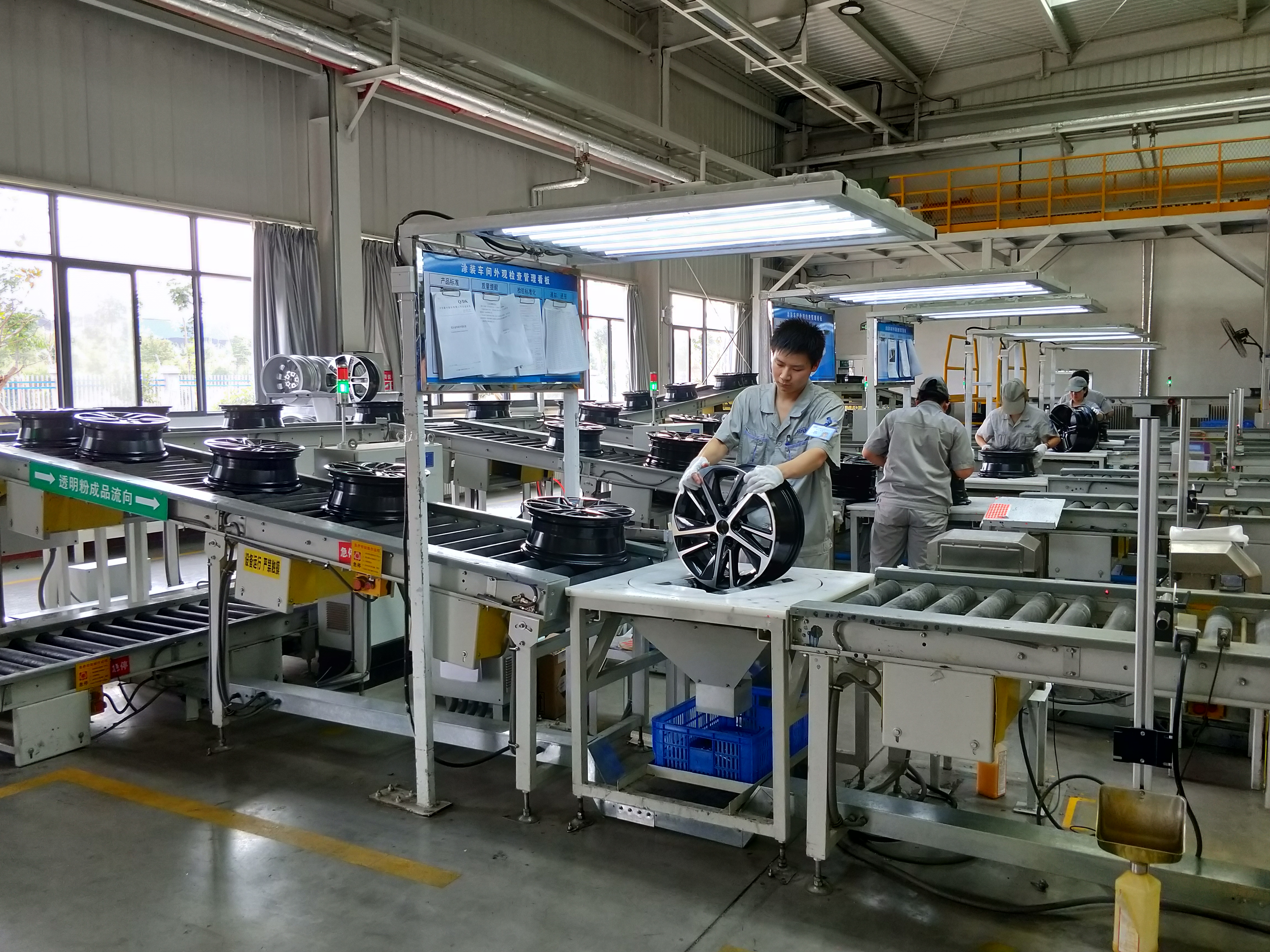 濒临破产的小厂,濒临倒闭的汽车厂家