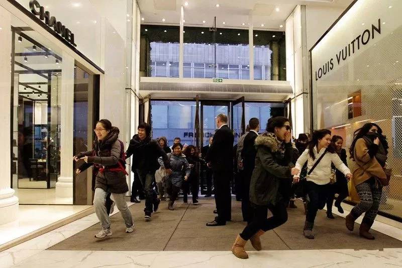 土耳其货币崩盘后怎么样了,土耳其货币崩盘买什么