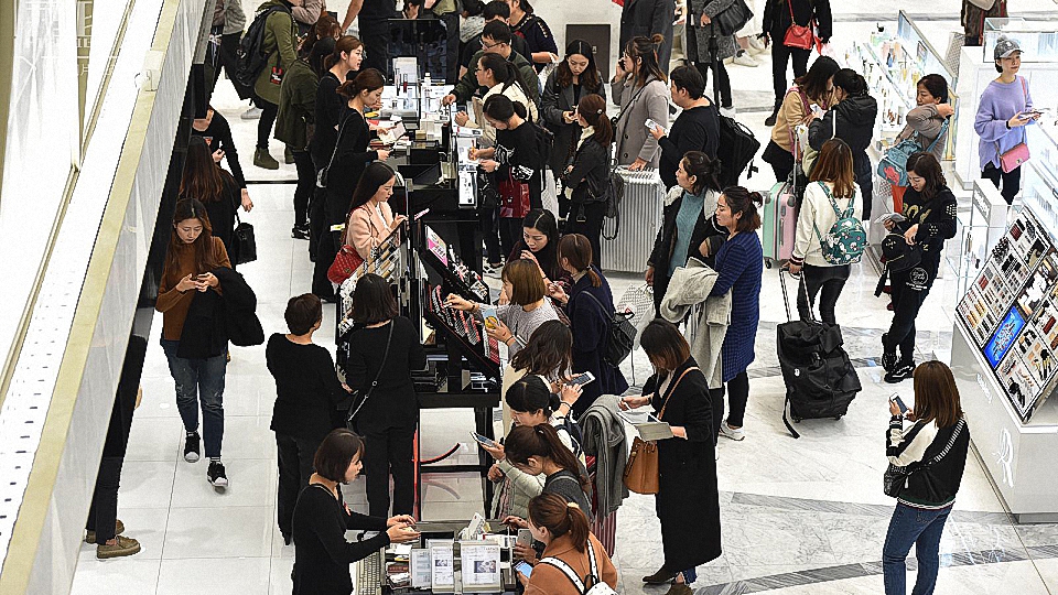 韩媒中国人赴韩旅游,韩媒韩国赴中国旅游人数激增