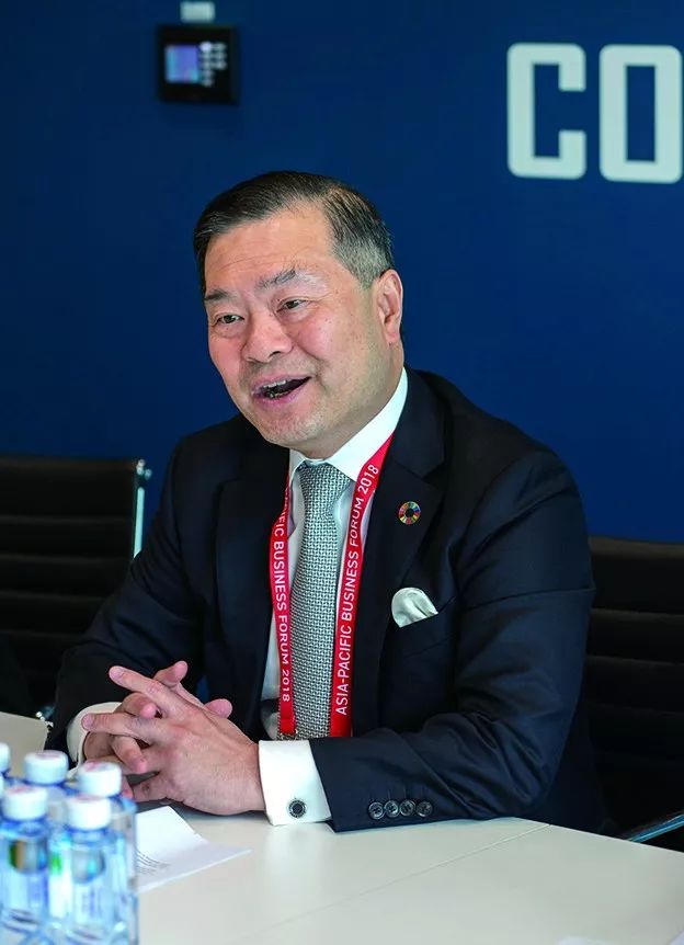 从传统经济到新数字经济：“香港队”在“数字丝路”上奔驰——访数码港主席林家礼