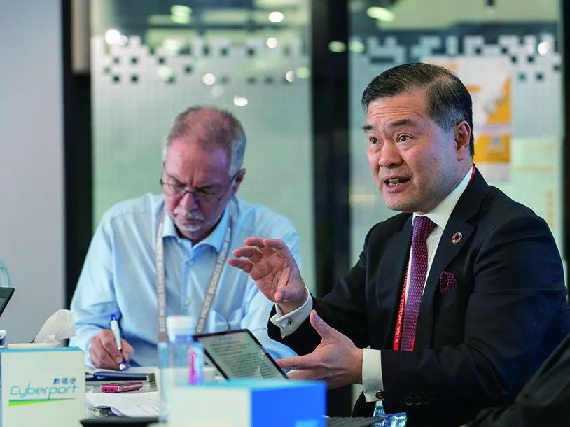 从传统经济到新数字经济：“香港队”在“数字丝路”上奔驰——访数码港主席林家礼